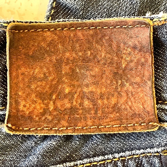 Lucky Brand 363 Vintage Straight Jeans 34x30 Soft Medium Blue Distressed - Picture 9 of 16